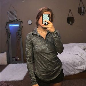 Half zip up under armour jacket/ sweatshirt